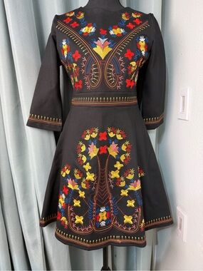 Lai Meng Five Cats Black Embroidered Folk Floral Fit and Flare Dress Sz S